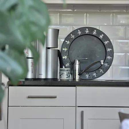 Homeawayhome C&r 1 *