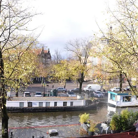 Homeawayhome C&r 1 Apartman