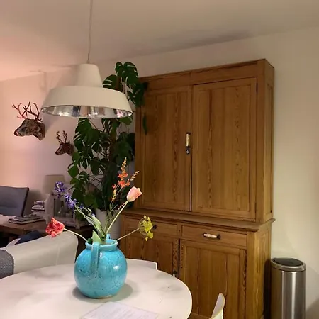 Homeawayhome C&r 1 *