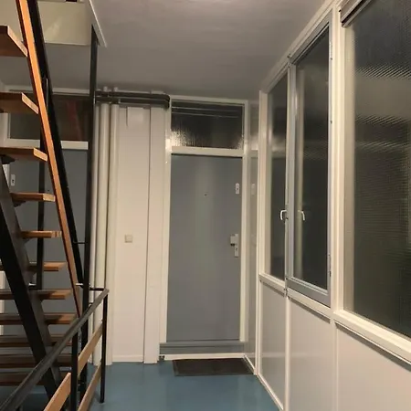 Homeawayhome C&r 1