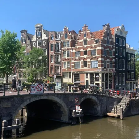 Homeawayhome C&r 1 Apartman