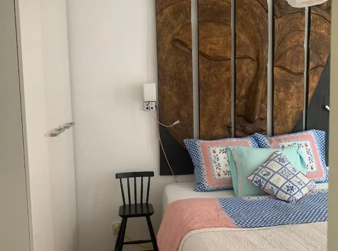 Homeawayhome C&r 1 *