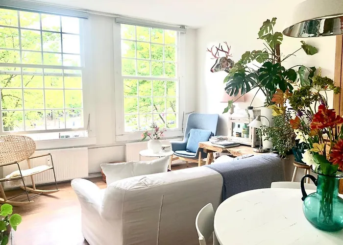 Homeawayhome C&r 1 *