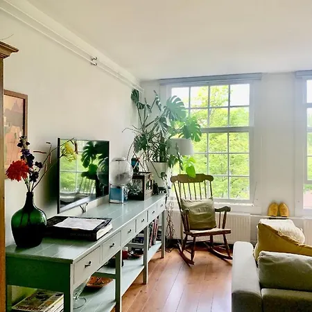 Homeawayhome C&r 1 *