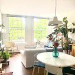 Homeawayhome C&r 1 Apartment